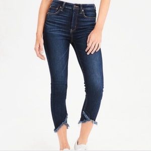 American eagle super hi-rise begging crop- denim jeans size 2 dark wash
